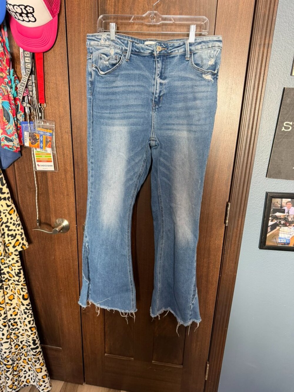 Vervet Size 32 Ankle Flare Jeans